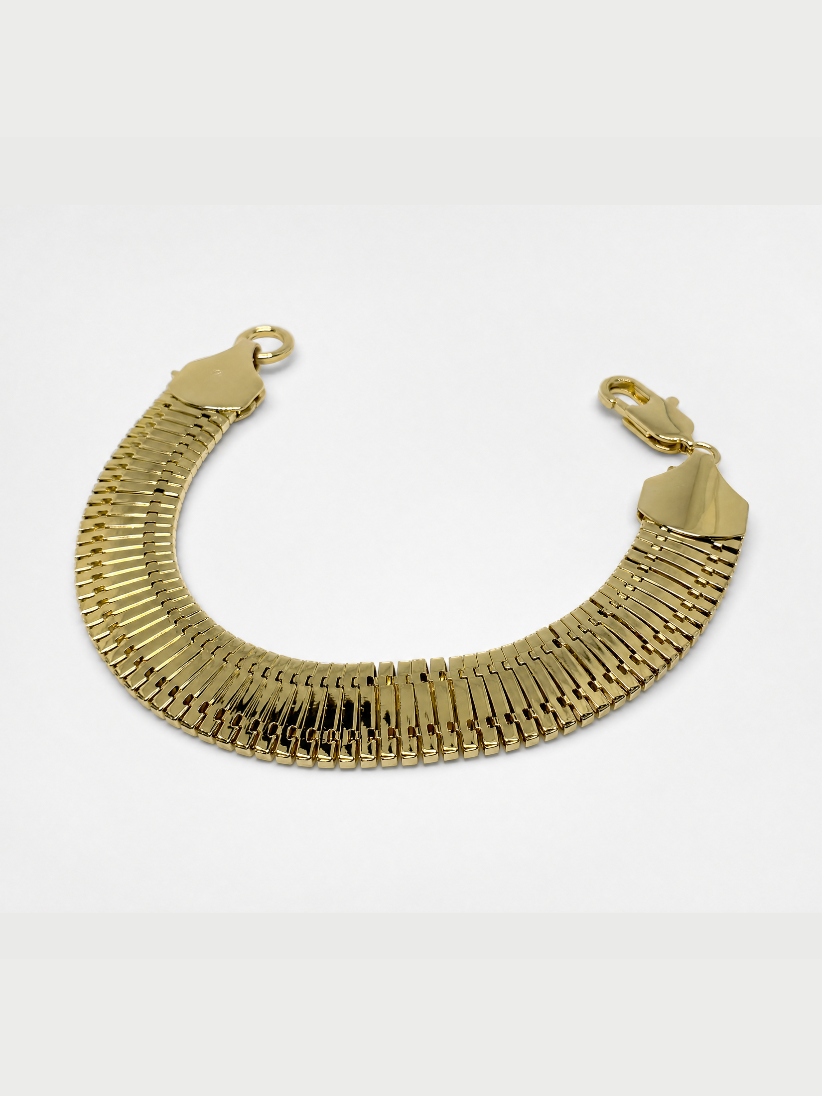 Pulsera tejido serpiente plana enchapada en oro 18k · libre de níquel | Buono Joyas