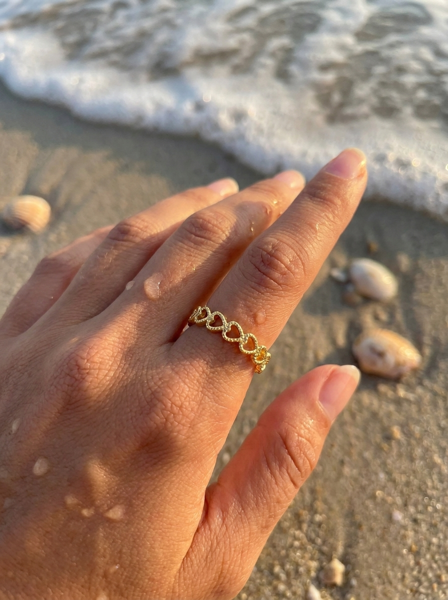 Anillo Enchapado Oro 18K Corazones