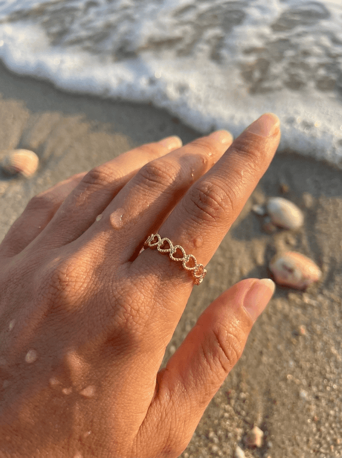 Anillo Enchapado Oro 18K Corazones