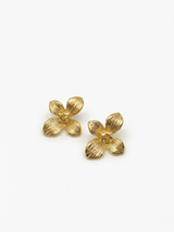 Aretes Flor Plumeria Dorada