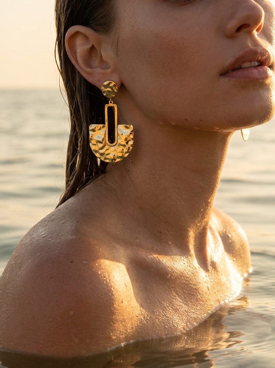 Aretes Geométricos Dorados