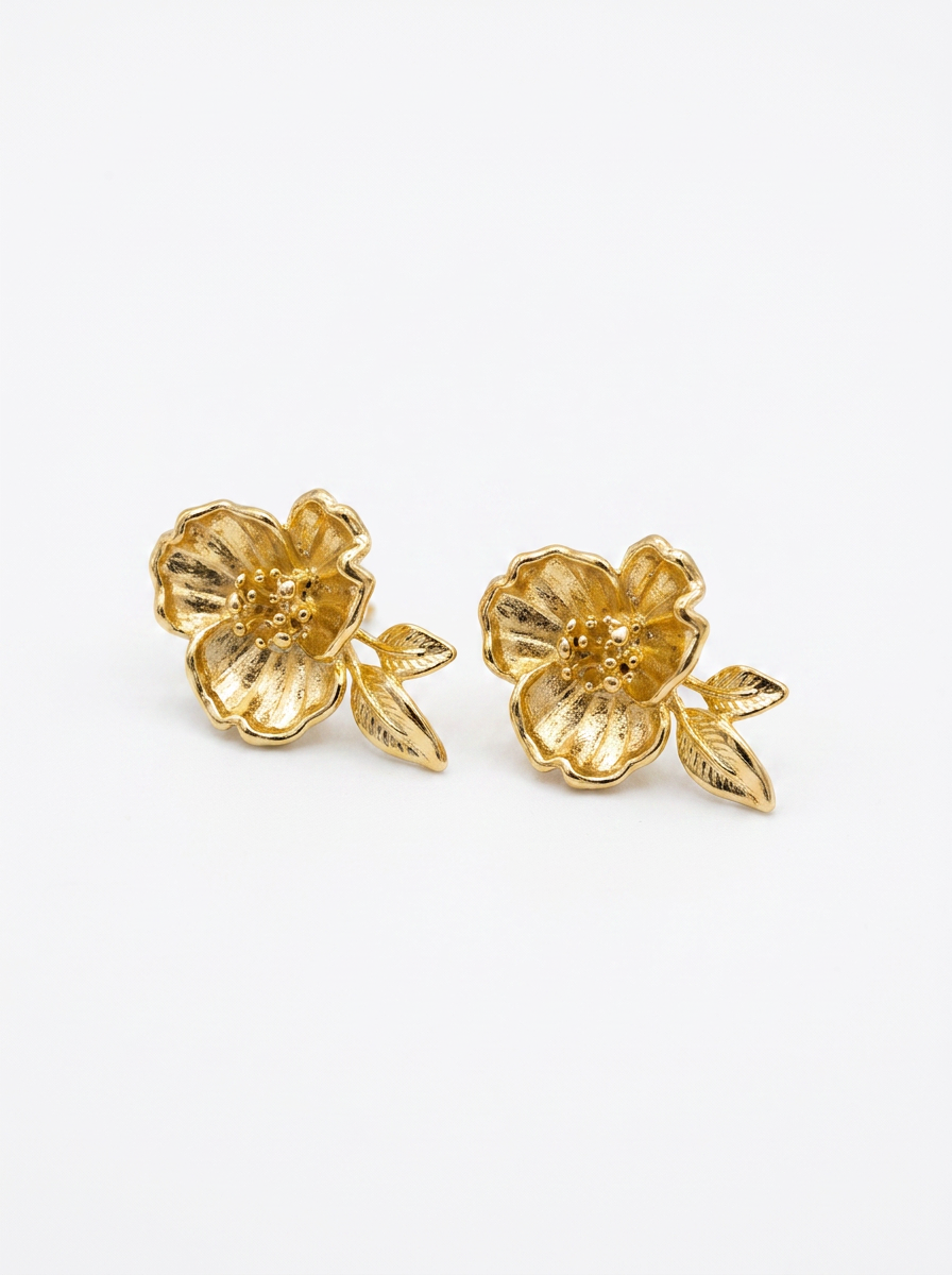 Aretes Flor con Hoja Dorada